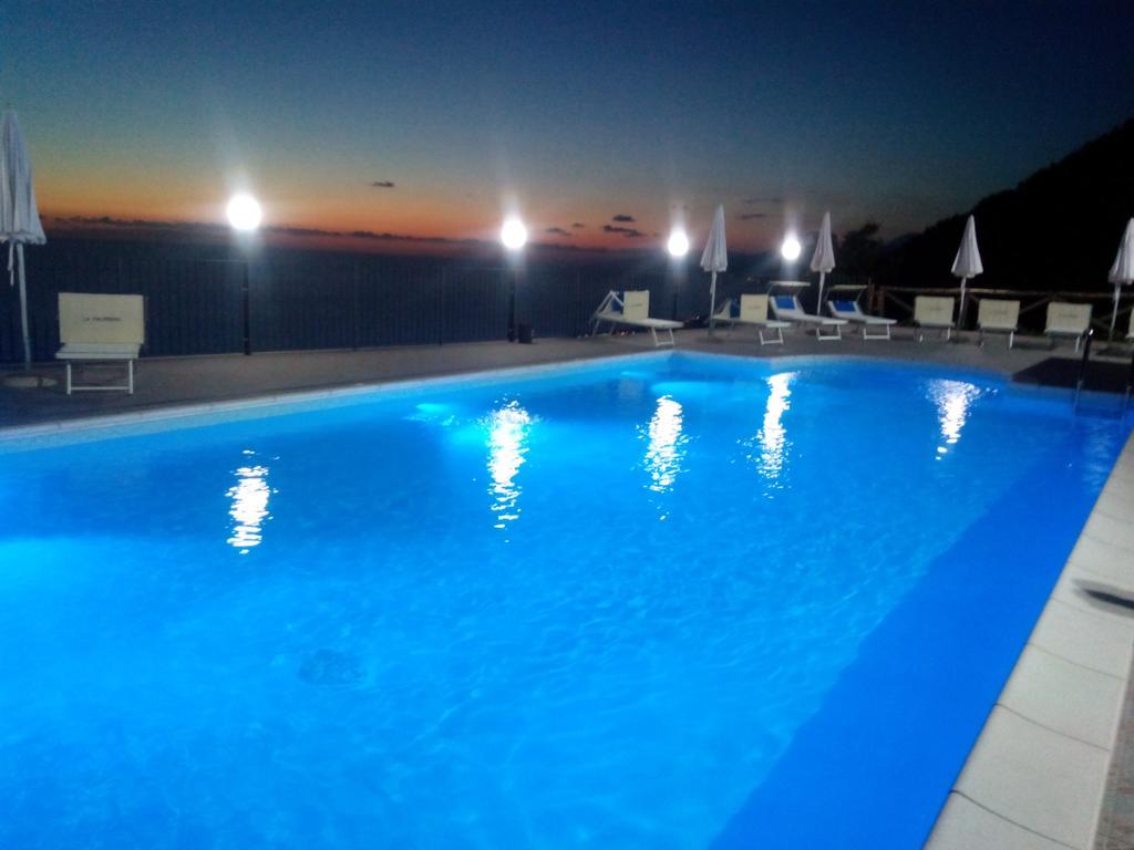 Agriturismo La Palombara Paola Exteriér fotografie